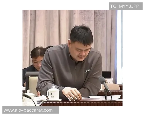 杨毅谈姚明在火箭时期遭遇嘲笑强调中国孩子需要关爱与支持